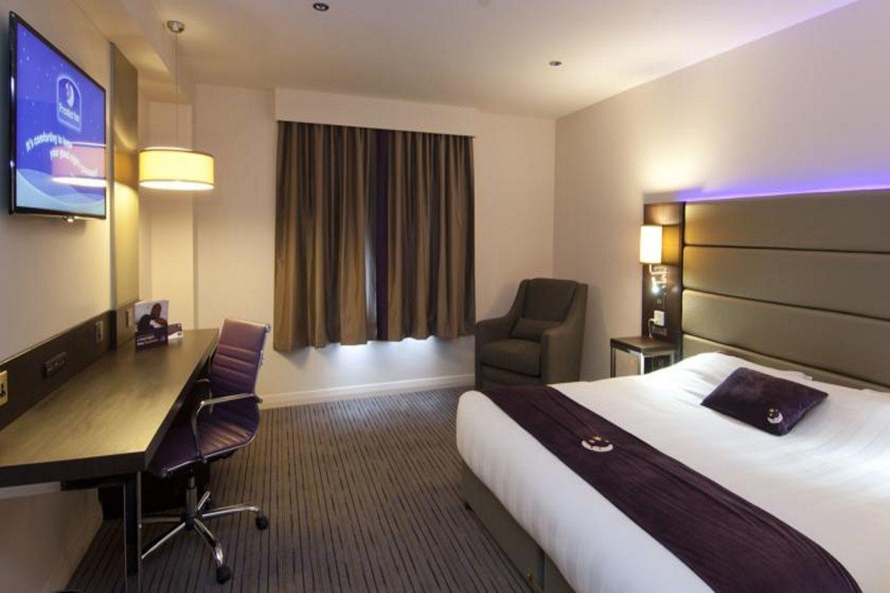 Premier Inn Manchester - Prestwich Exterior foto