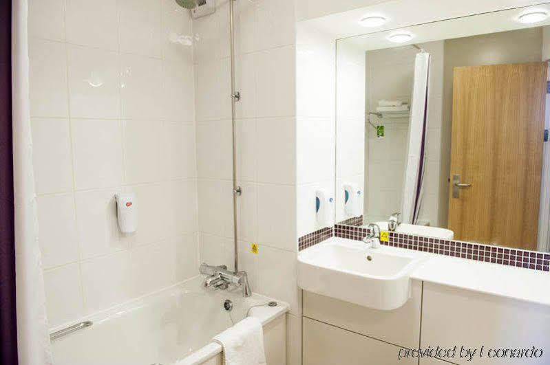 Premier Inn Manchester - Prestwich Exterior foto